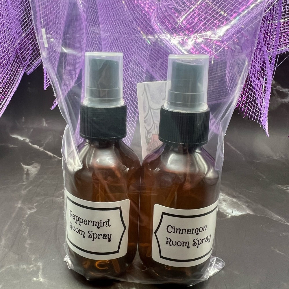 Peppermint and Cinnamon Room Spray Set - Picture 7 of 7